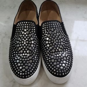 Women's size 10 Vince Camuta Slip-on Sneakers
